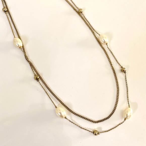 Double strand faux gold and pearl chain necklace - Picture 1 of 3
